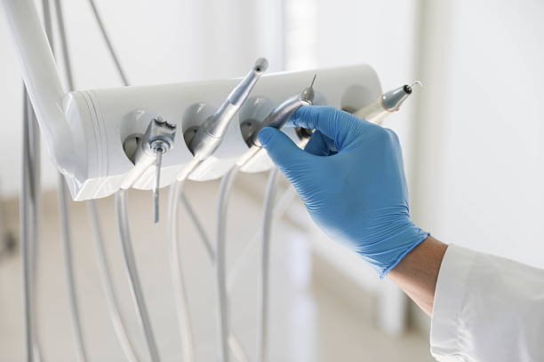 Professional Wisdom Tooth Removal technician working in Shelby, MS